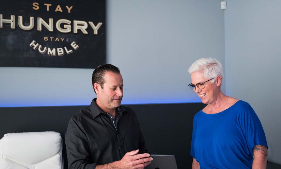 living area with purple tones